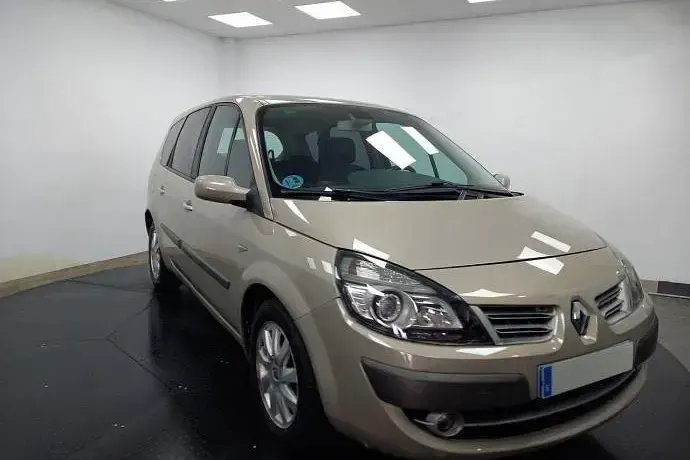 Usado Renault Scenic E-Tech 112 CV (82 kW) 2008