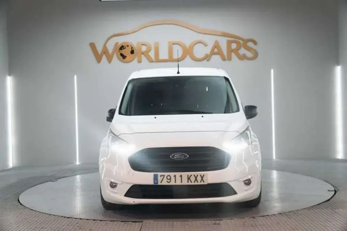 Usado Ford Transit Trend 101 CV (74 kW) 2021 Blanco Familiar