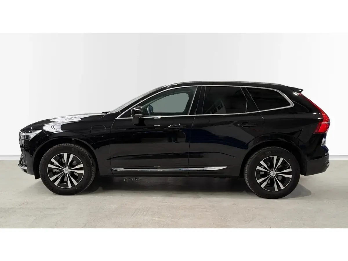 Usado Volvo XC60 Core 350 CV (257 kW) 2025 Negro SUV