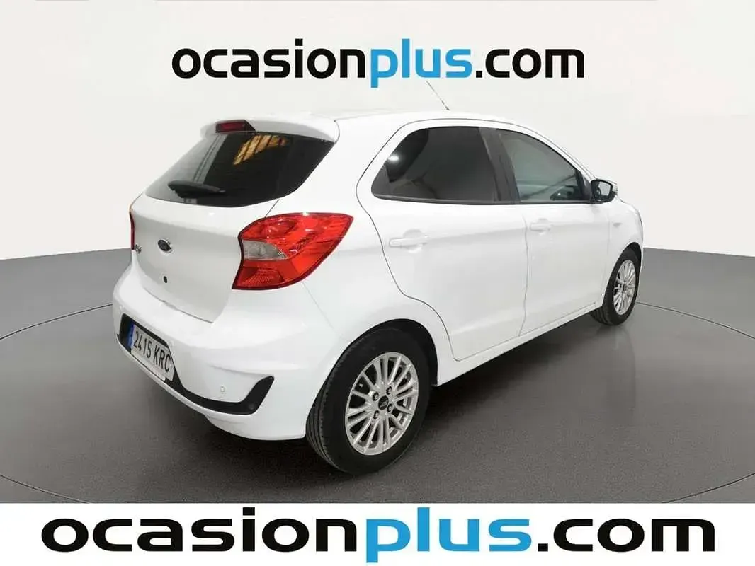 Usado Ford Ka Plus Ultimate 86 CV (63 kW) 2018 Blanco Utilitario