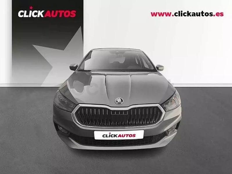 Usado Skoda Fabia Selection 95 CV (69 kW) 2025 Gris Utilitario