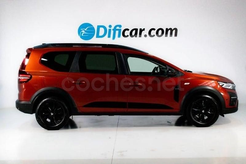 Usado Dacia Jogger Comfort 100 CV (73 kW) 2022 Naranja Monovolumen