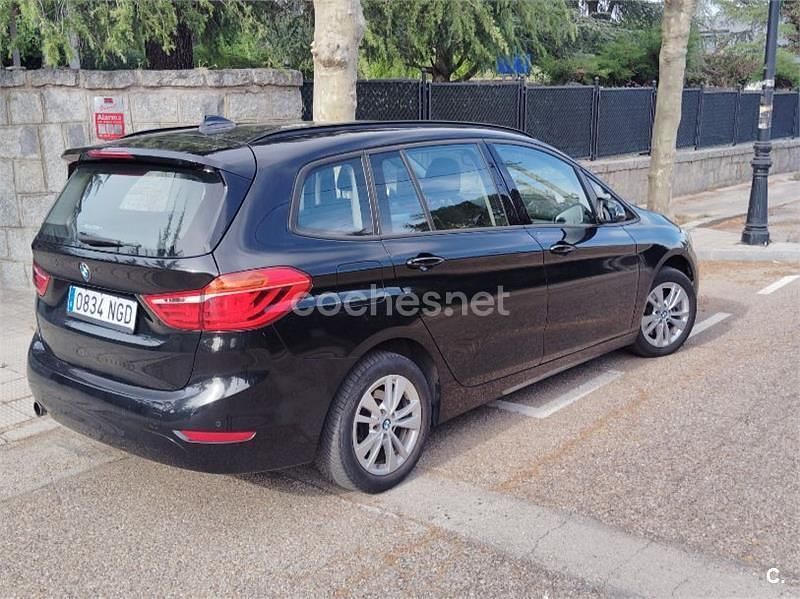 Usado BMW 218 150 CV (110 kW) 2017 Negro Familiar