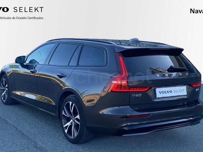 Usado Volvo V60 Plus 197 CV (144 kW) 2023 Gris / plata Familiar