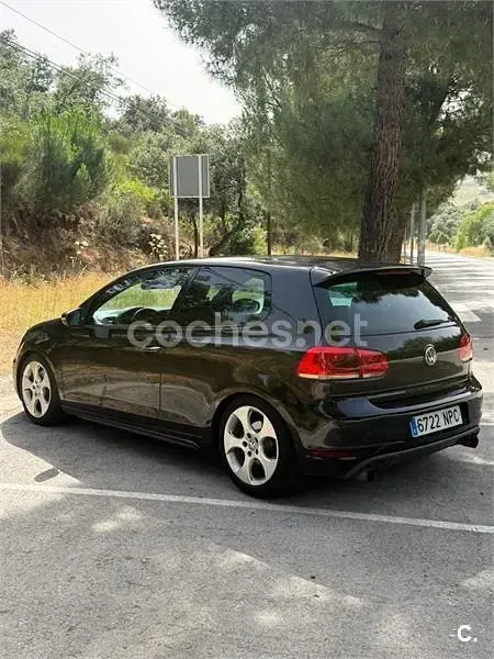 Usado VW Golf VI GTI 210 CV (154 kW) 2011 Negro Utilitario