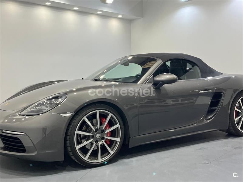 Gris / plata Usado 2016 Porsche 718 Boxster S Descapotable | 48.500 € - Imagen 1/4