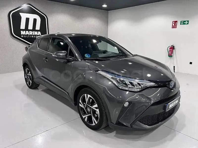 Usado Toyota C-HR Advance 184 CV (135 kW) 2024 Gris / plata SUV