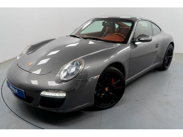 Gris / plata Usado 2008 Porsche 911 Carrera 4 Coupe | 59.600 € - Imagen 1/4