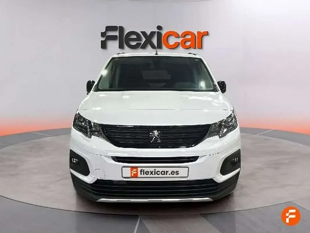Usado Peugeot Rifter GT 131 CV (96 kW) 2023 Blanco Monovolumen