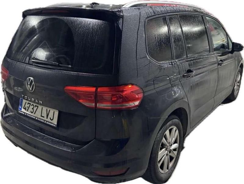 Usado VW Touran Advance 150 CV (110 kW) 2022 Azul Monovolumen