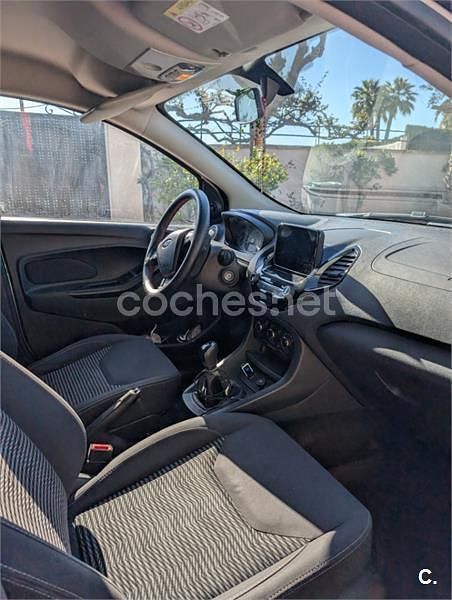 Usado Ford Ka Plus 85 CV (62 kW) 2018 Blanco Utilitario