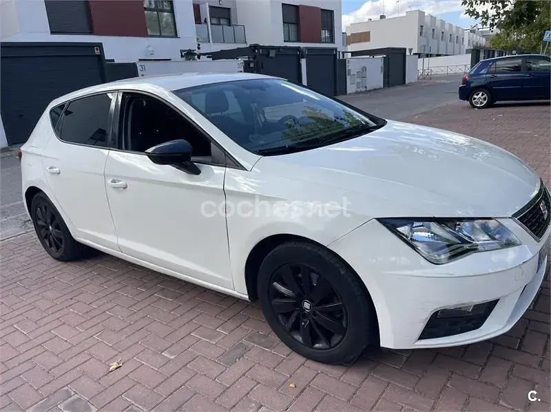 Usado Seat Leon ST Style 115 CV (84 kW) 2018 Blanco Familiar