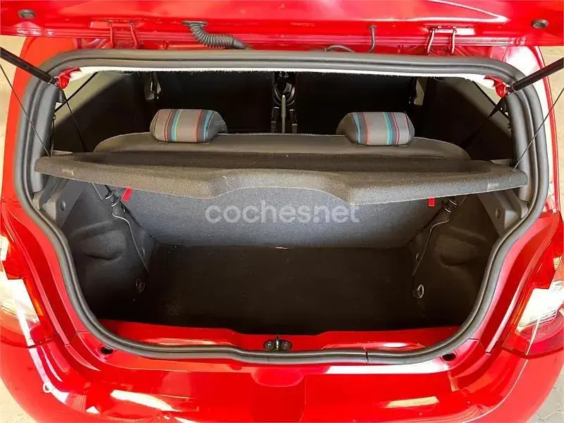 Usado Renault Twingo 75 CV (55 kW) 2012 Rojo Utilitario