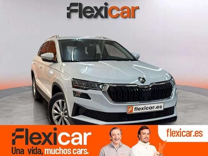 Blanco Usado 2023 Skoda Karoq Ambition SUV | 17.490 € (Buen precio) - Imagen 1/4