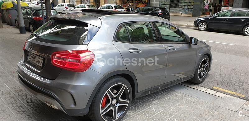 Usado Mercedes GLA220 AMG line 170 CV (125 kW) 2015 Gris / plata SUV