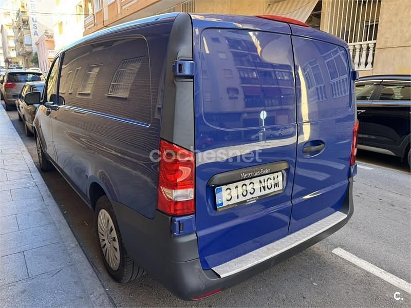 Usado Mercedes V200 Marco Polo 136 CV (100 kW) 2016 Azul Monovolumen