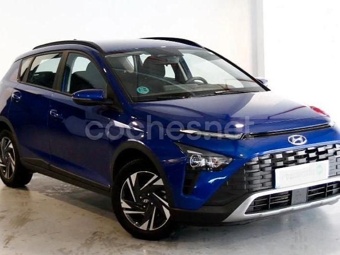 Azul Usado 2024 Hyundai Bayon SUV | 17.490 € (Precio justo) - Imagen 1/4