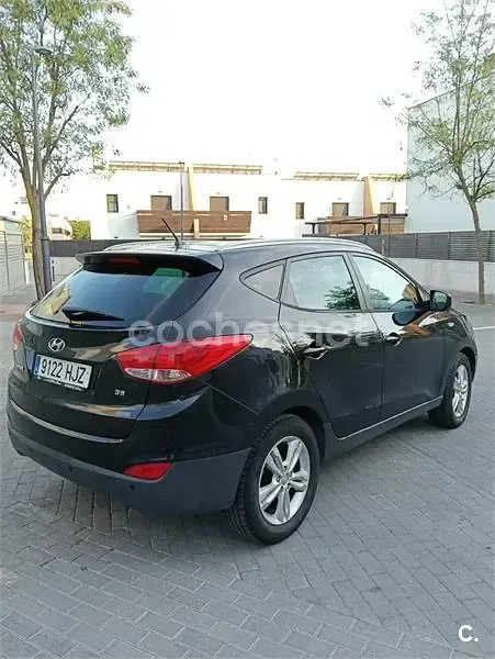 Usado Hyundai ix35 Comfort 136 CV (100 kW) 2012 Negro SUV