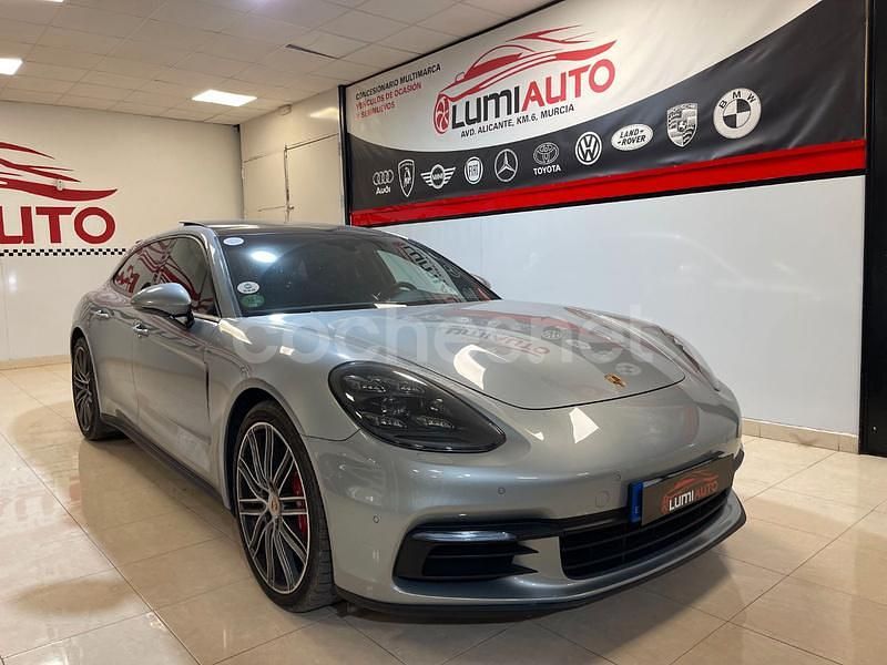 Usado Porsche Panamera 4 330 CV (242 kW) 2018 Gris / plata Berlina