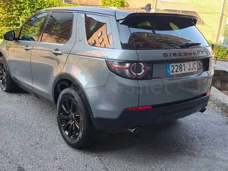 Usado Land Rover Discovery Sport HSE 150 CV (110 kW) 2015 Gris / plata SUV