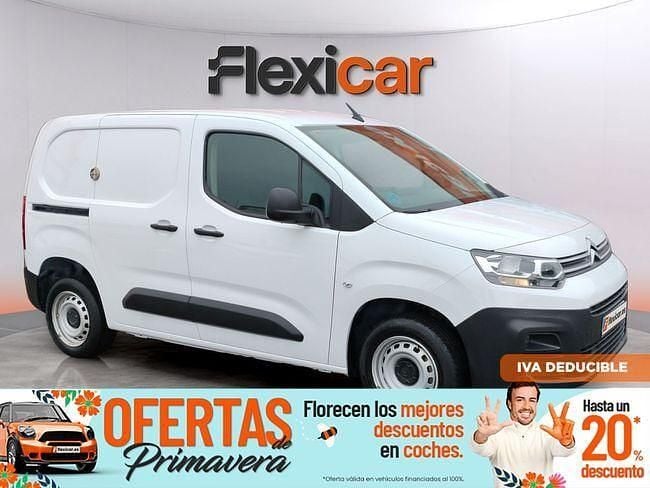 Usado Citroën Berlingo Feel 102 CV (75 kW) 2021 Blanco Monovolumen