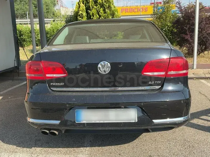Usado VW Passat Highline 140 CV (102 kW) 2013 Azul Berlina