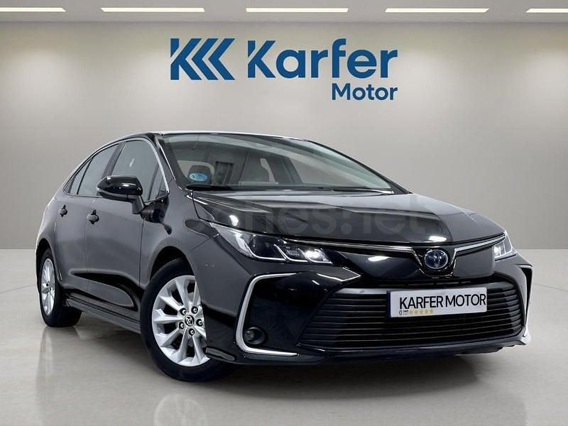 Usado Toyota Corolla Active 122 CV (89 kW) 2022 Negro Berlina
