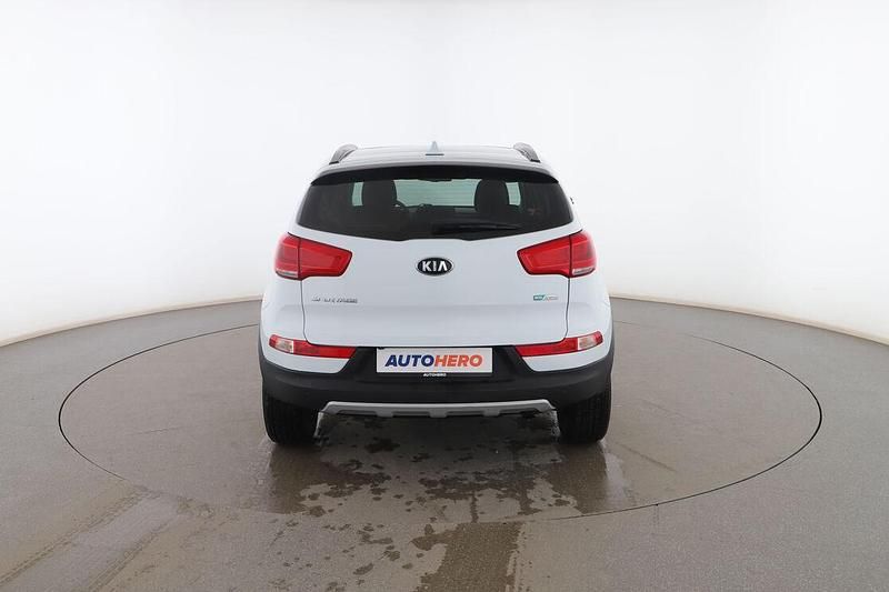 Usado Kia Sportage 115 CV (84 kW) 2015 Blanco SUV