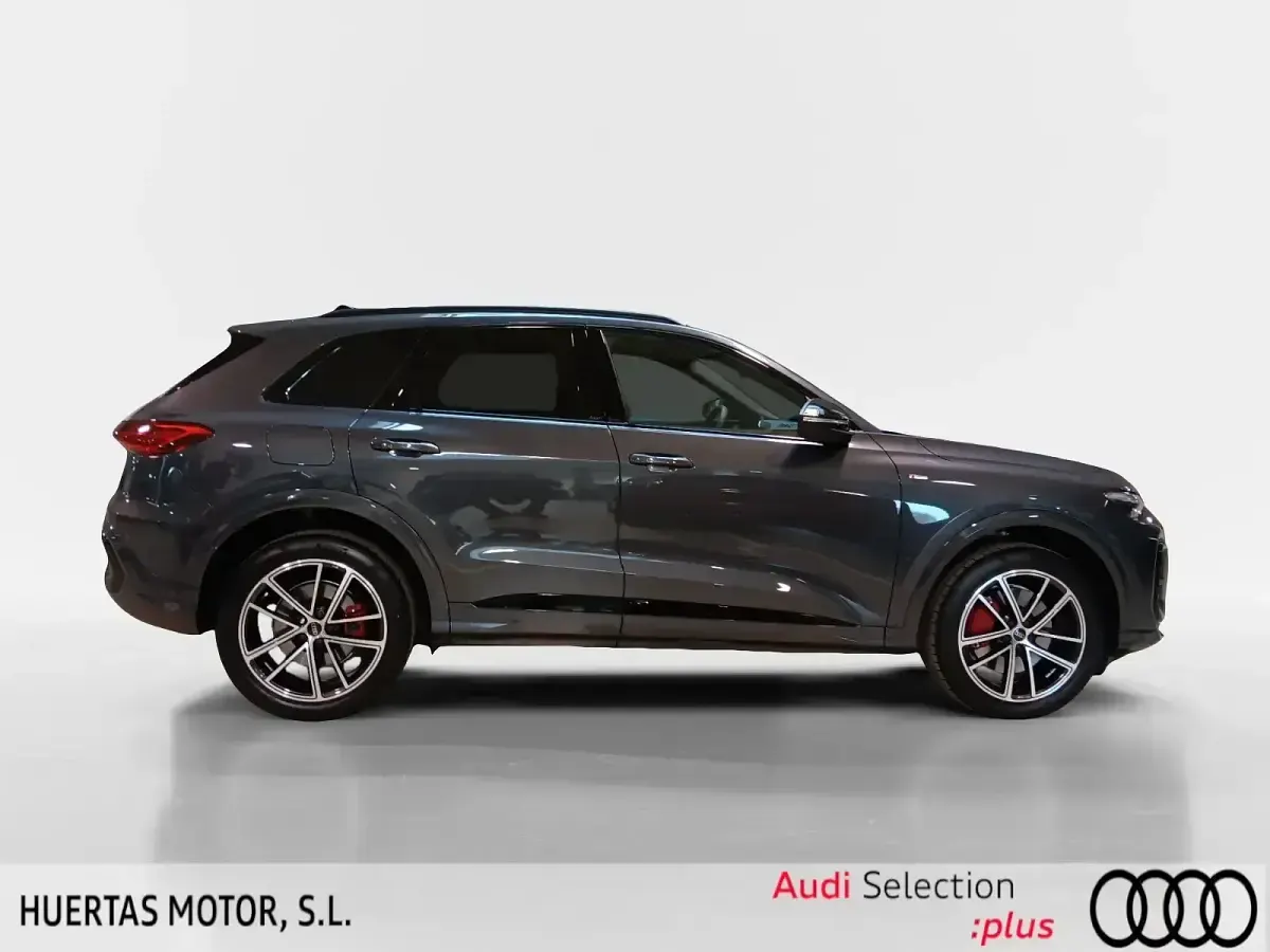 Usado Audi Q5 Sport 204 CV (150 kW) 2025 Gris SUV