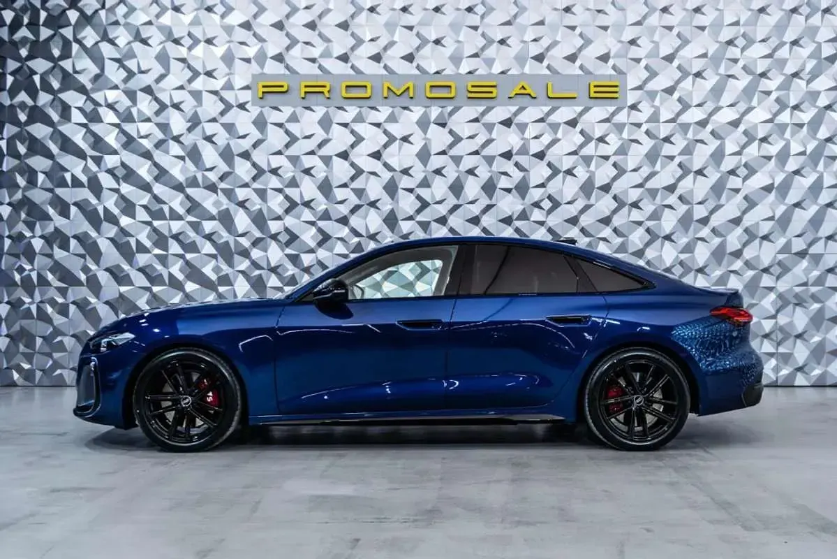 Usado Audi S5 Performance 367 CV (269 kW) 2025 Azul Familiar