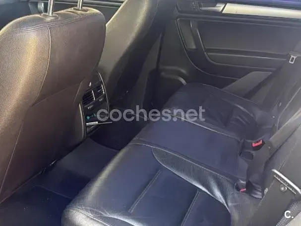 Usado VW Touareg 245 CV (180 kW) 2010 Marrón SUV