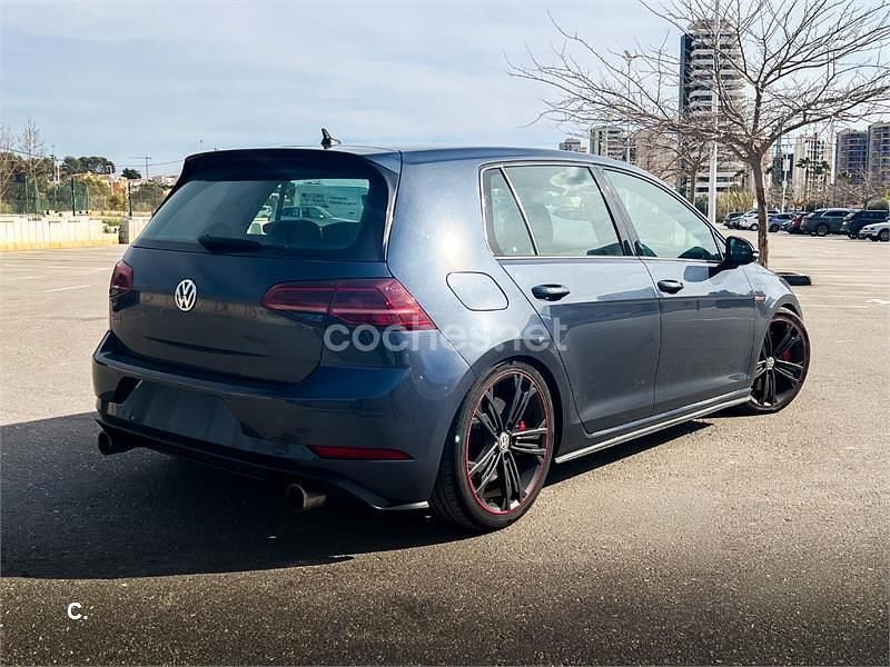 Usado VW Golf VII GTI 245 CV (180 kW) 2017 Azul Berlina
