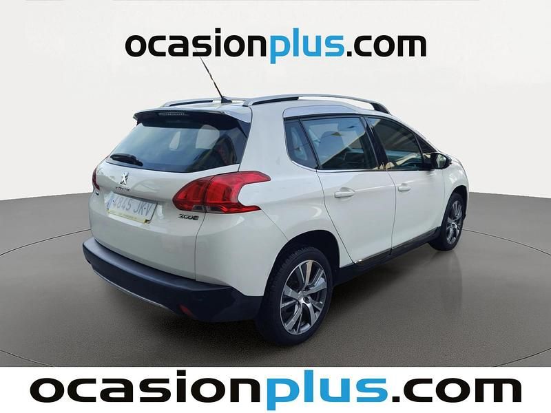 Usado Peugeot 2008 Allure 110 CV (80 kW) 2015 Blanco SUV