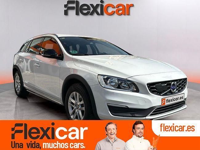 Usado Volvo V60 CC 150 CV (110 kW) 2018 Blanco Familiar