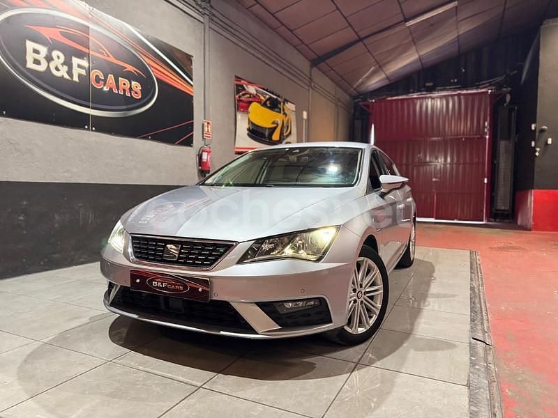 Gris / plata Usado 2020 Seat Leon XCELLENCE Berlina | 13.990 € (Buen precio) - Imagen 1/4