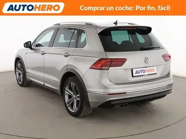 Usado VW Tiguan Sportline 150 CV (110 kW) 2018 Gris SUV