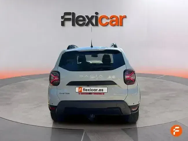 Usado Dacia Duster Journey 115 CV (84 kW) 2023 Blanco SUV