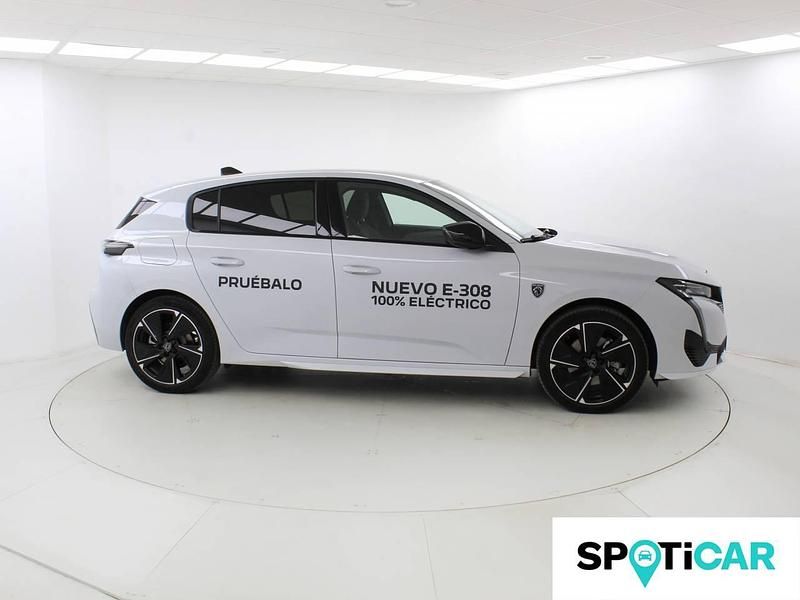 Usado Peugeot e-308 114 kW (156 CV) 2023 Blanco Utilitario