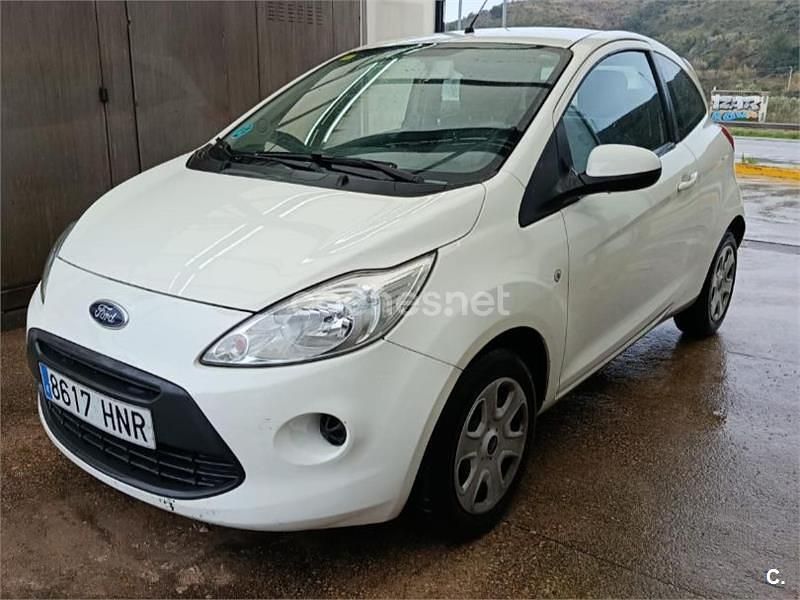 Usado Ford Ka 69 CV (50 kW) 2013 Blanco Berlina