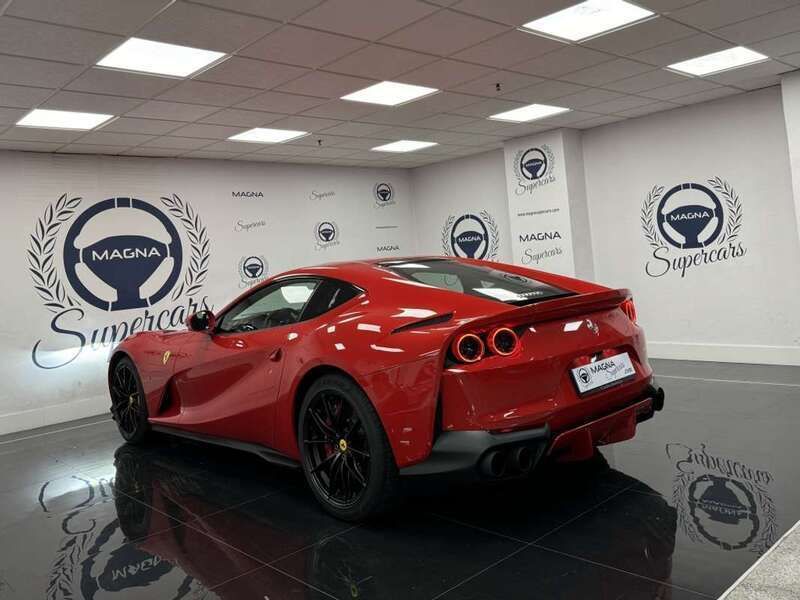 Usado Ferrari 812 799 CV (587 kW) 2020 Rojo Coupe