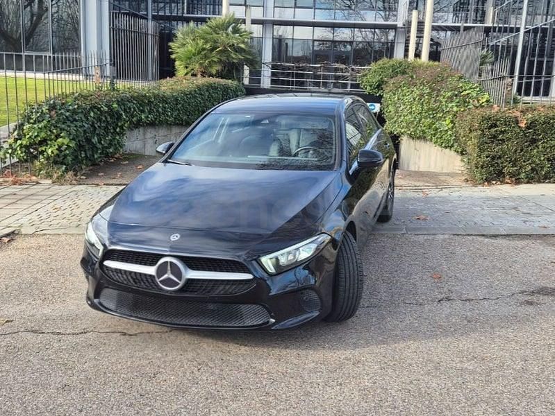 Usado Mercedes A250 218 CV (160 kW) 2021 Negro Berlina