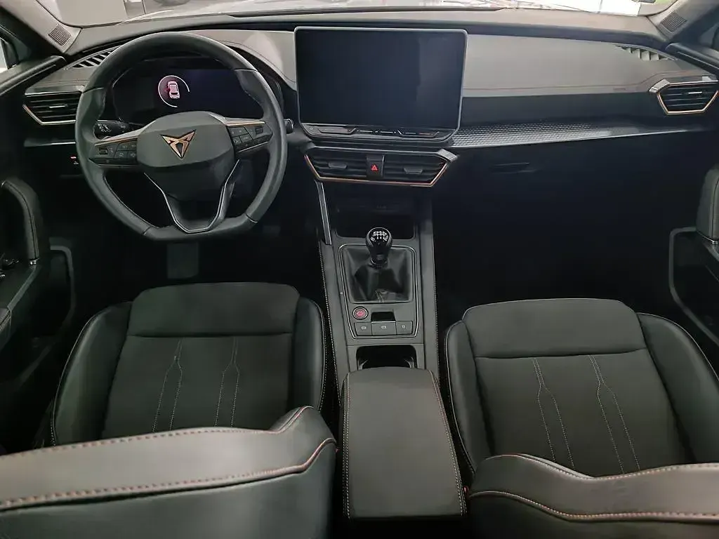 Używany Cupra Leon 150 KM (110 kW) 2024 Czarny Kombi
