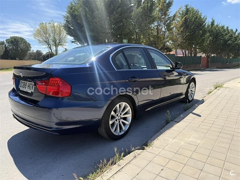 Käytetty BMW 318 143 HP (105 kW) 2011 Sininen Sedan