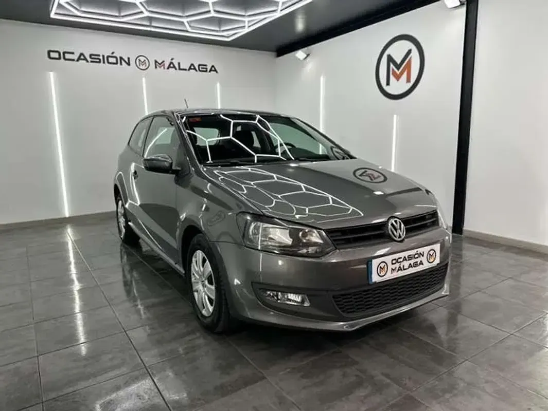 Usado VW Polo Advance 86 CV (63 kW) 2012 Gris Utilitario