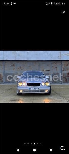 Usado Mercedes E300 Elegance 177 CV (130 kW) 1998 Gris / plata Familiar