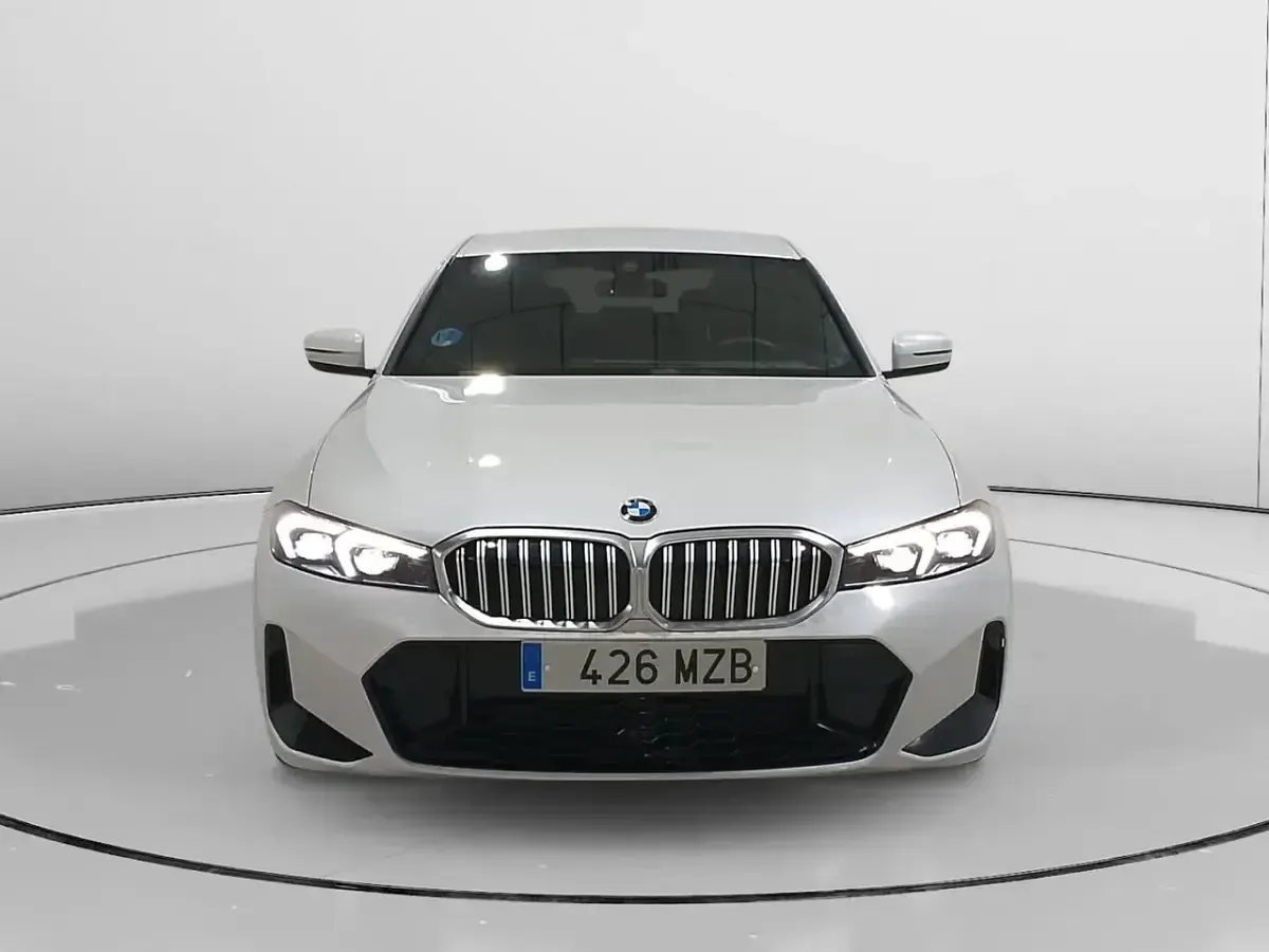 Usado BMW 318 Comfort Edition 150 CV (110 kW) 2025 Blanco Berlina