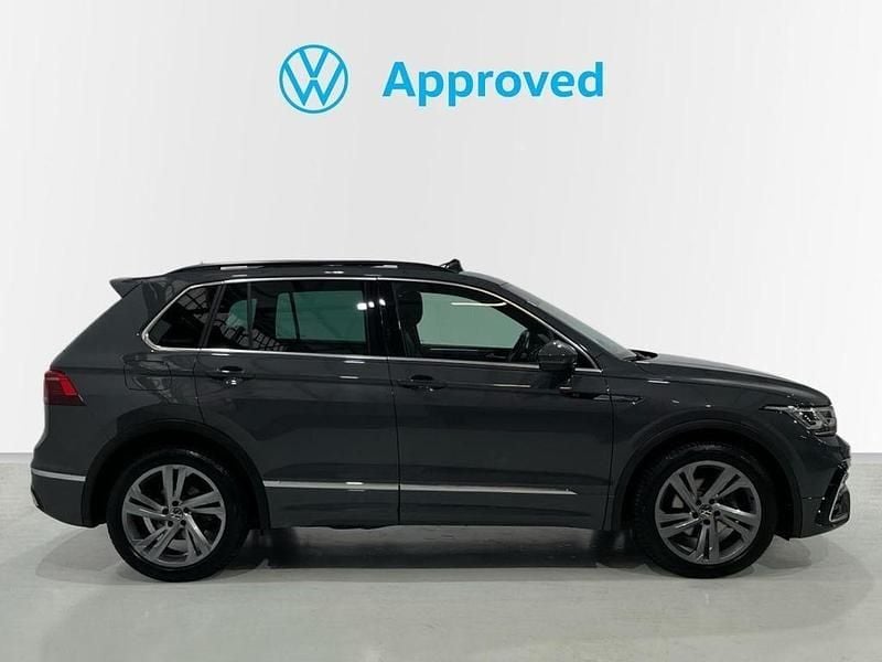 Usado VW Tiguan R-line 150 CV (110 kW) 2021 Gris SUV