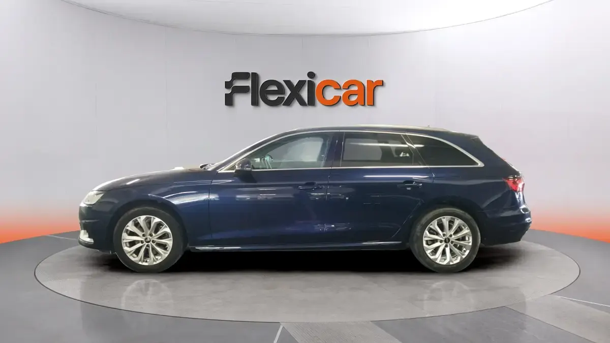 Usado Audi A4 Advanced Plus 163 CV (119 kW) 2022 Azul Familiar