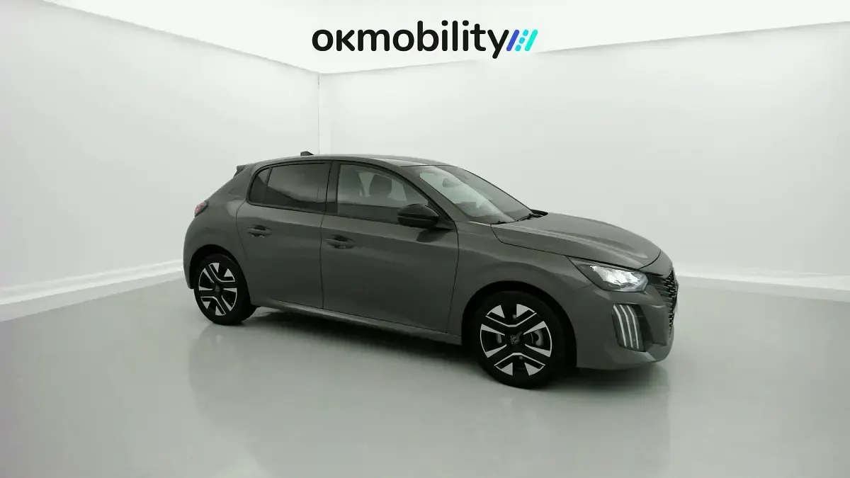 Usado Peugeot 208 Allure 100 CV (73 kW) 2024 Gris selenium Utilitario