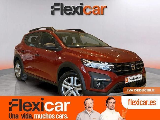 Usado Dacia Sandero Essentiel 91 CV (66 kW) 2022 Granate Utilitario